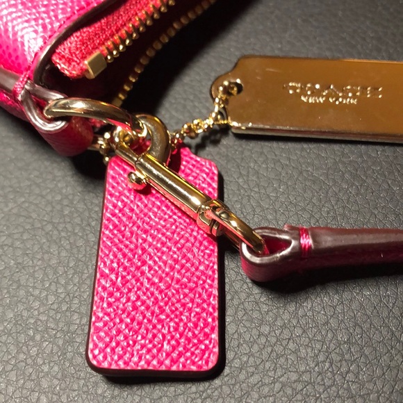 Coach Leather Pink Crossbody - Picture 5 of 8